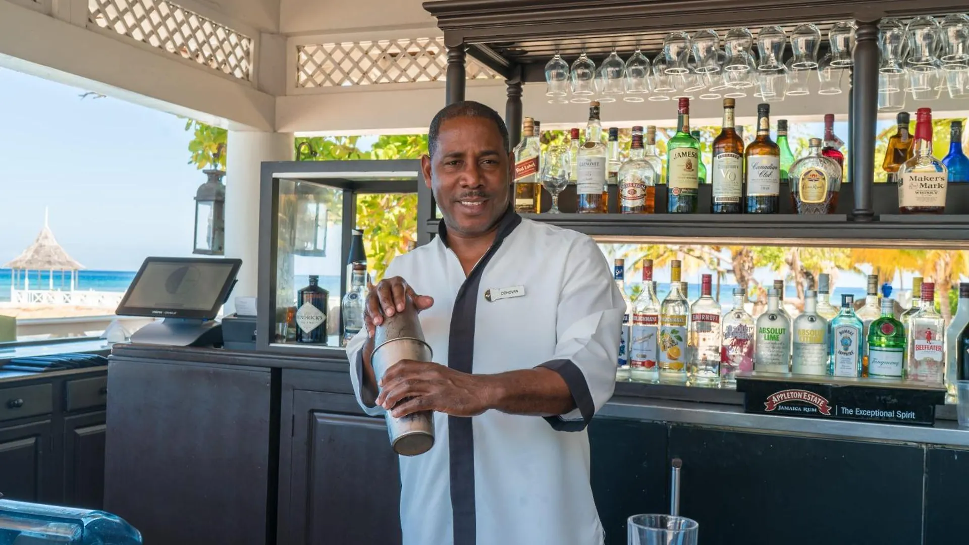 Hospitality Expert Bts 1 - Pool Beach & Chef Montego Bay