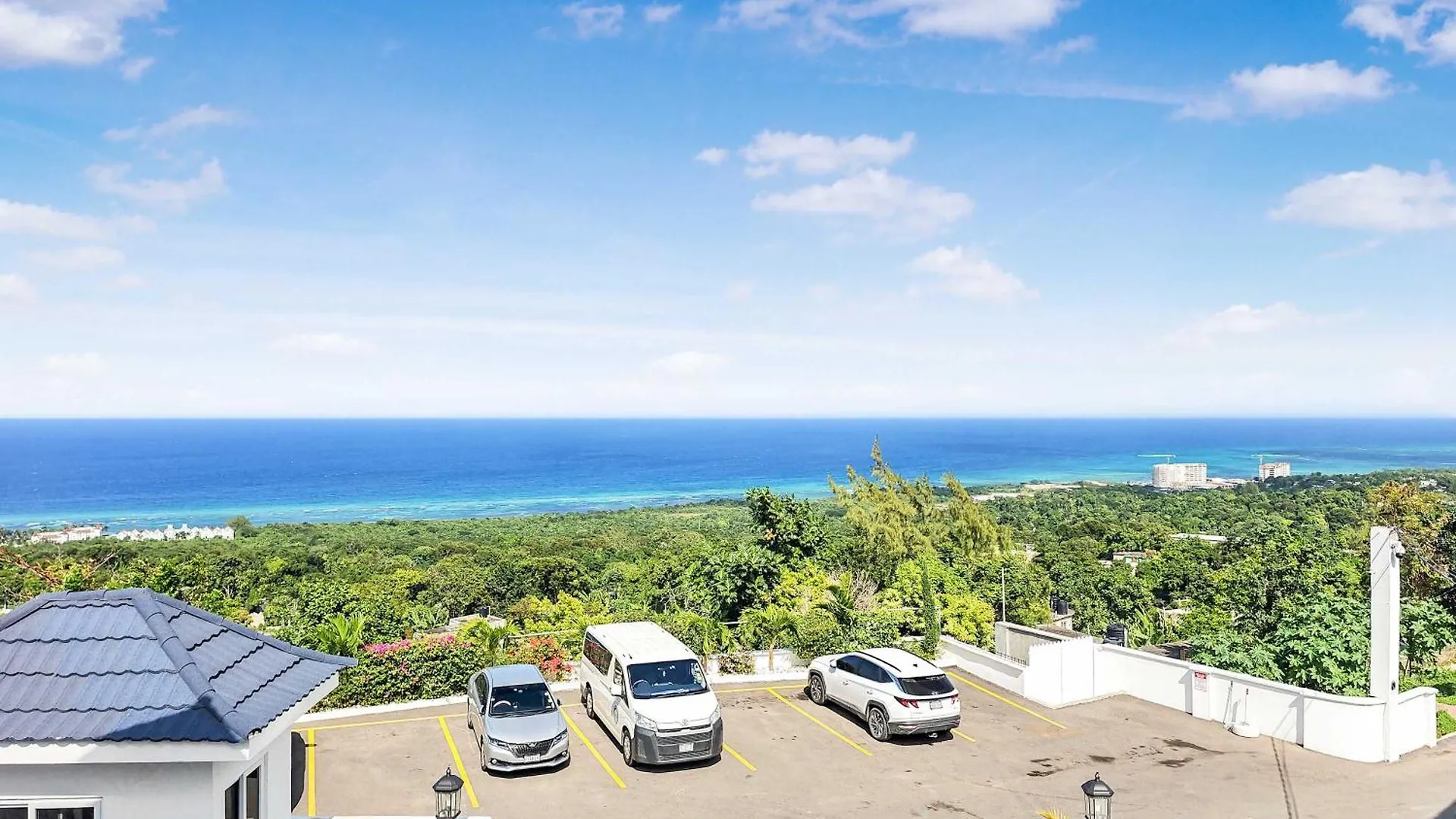 Tatil Evi Hospitality Expert Bts 1 - Pool Beach & Chef Montego Bay